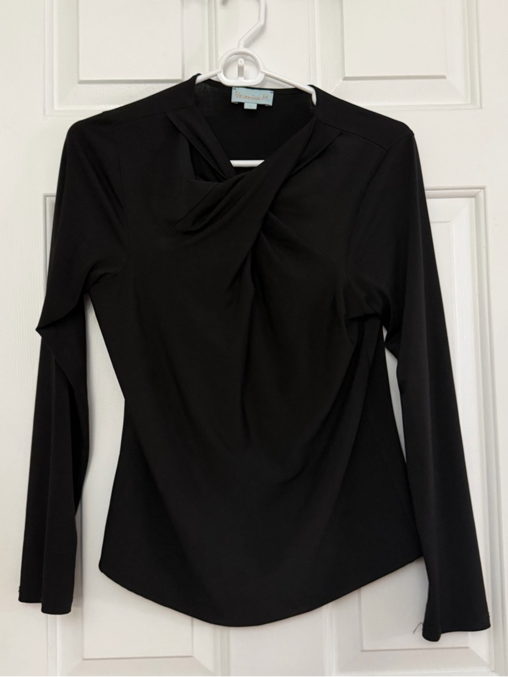 Veronica M Black Long-Sleeve Twist-Detail Top